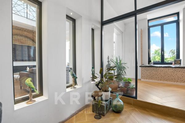 Maison bourgeoise 310m2 rénovée avec jardin, piscine et garage
