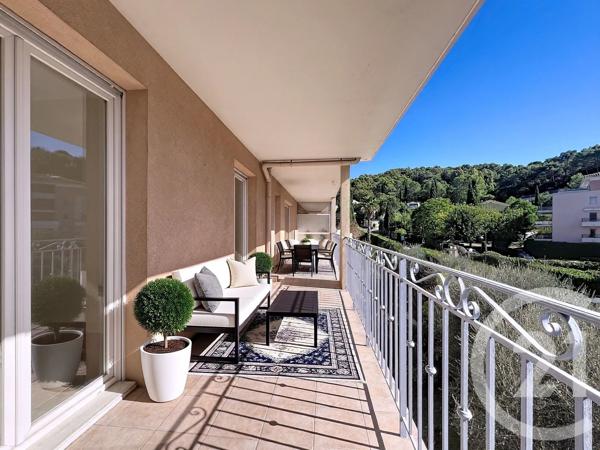 Appartement F3 à vendre  3 pièces - 75 m 2   MOUGINS  - 06