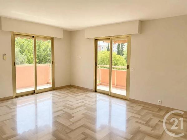 Appartement F3 à vendre  3 pièces - 75 m 2   MOUGINS  - 06