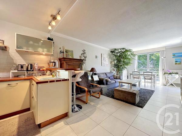 Appartement F3 à vendre  3 pièces - 75 m 2   MOUGINS  - 06
