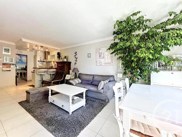 Appartement F3 à vendre  3 pièces - 75 m 2   MOUGINS  - 06
