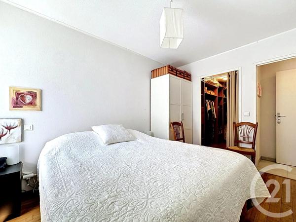 Appartement F3 à vendre  3 pièces - 75 m 2   MOUGINS  - 06
