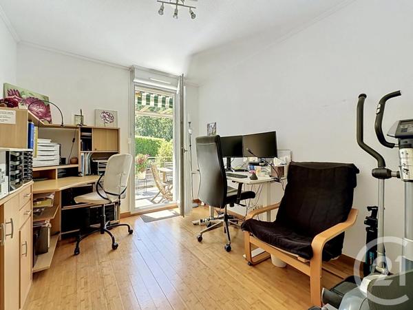 Appartement F3 à vendre  3 pièces - 75 m 2   MOUGINS  - 06
