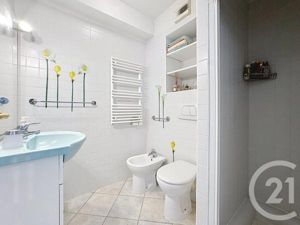 Appartement F2 à vendre  2 pièces - 40,59 m 2   ANTIBES  - 06