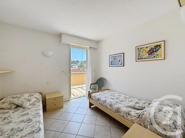 Appartement F2 à vendre  2 pièces - 40,59 m 2   ANTIBES  - 06