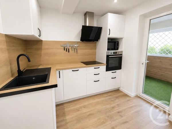 Appartement F2 à vendre  2 pièces - 44 m 2   TOULON  - 83