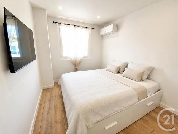 Appartement F2 à vendre  2 pièces - 44 m 2   TOULON  - 83
