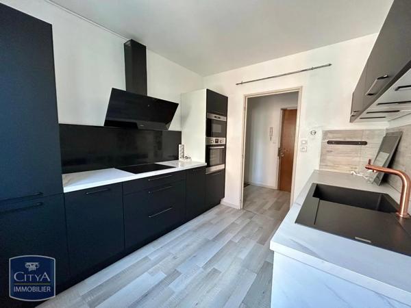 Appartement à louer 2 pièces 59.74m² Belfort (90000)