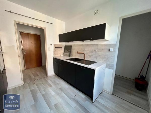 Appartement à louer 2 pièces 59.74m² Belfort (90000)