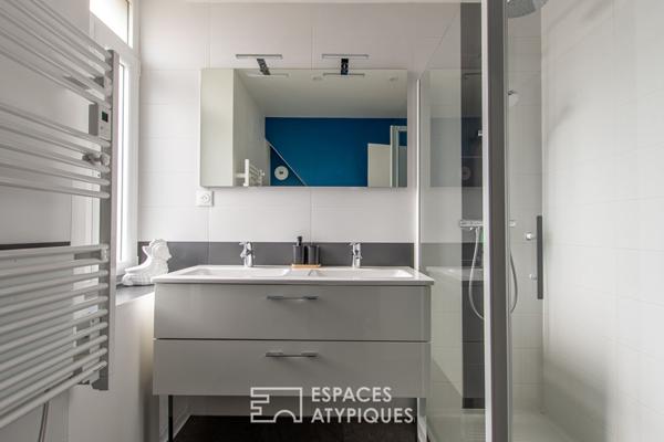 Ensemble de trois Maisons avec Jardins et Garages en Centre-Ville