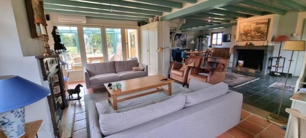 SUPERBE PROPRIETE AVEC GITE 3 ETOILES ET VASTE TERRAIN DE 6250 M2