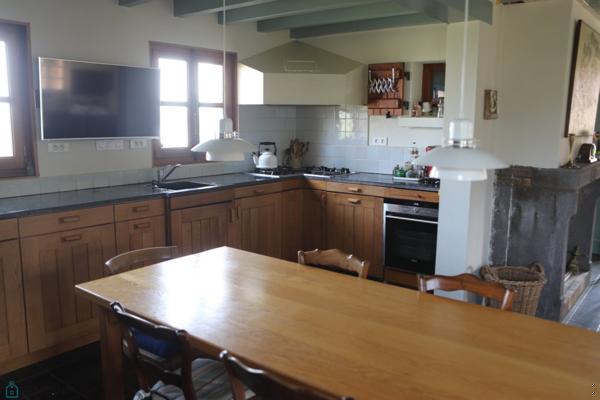 SUPERBE PROPRIETE AVEC GITE 3 ETOILES ET VASTE TERRAIN DE 6250 M2