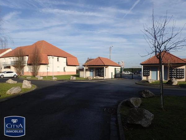 Appartement à louer 2 pièces 47.9m² Sains-en-Gohelle (62114)