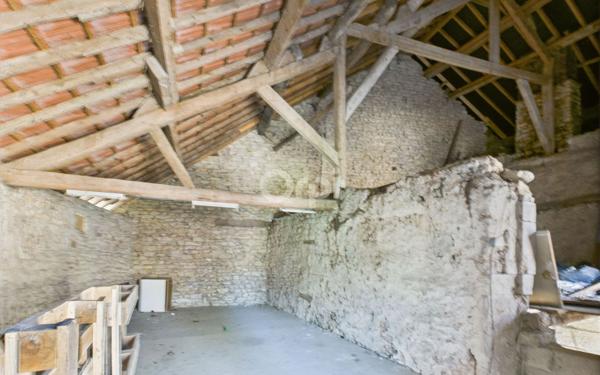 Maison à vendre    7 pièces •  Vellexon-Queutrey-et-Vaudey