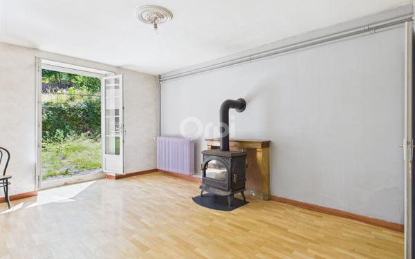 Maison à vendre    7 pièces •  Vellexon-Queutrey-et-Vaudey