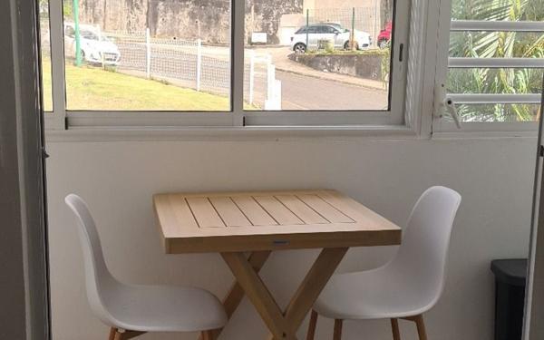 Appartement à louer    1 pièce •  Fort-de-France