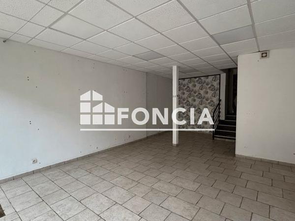 Location Local commercial 3 pièces 83 m² - 106 RUE GRANDE Orbec 14290