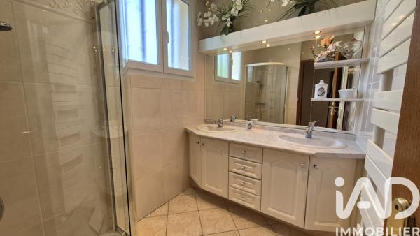 Maison à vendre 9 pièces 163 m² Savigny-sur-Orge