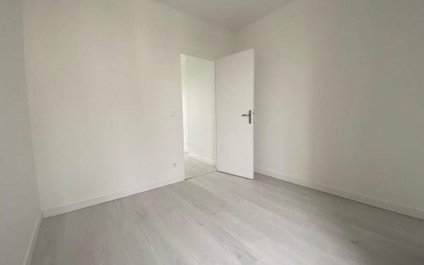 Appartement à louer    2 pièces • 27,10 m2 Clamart