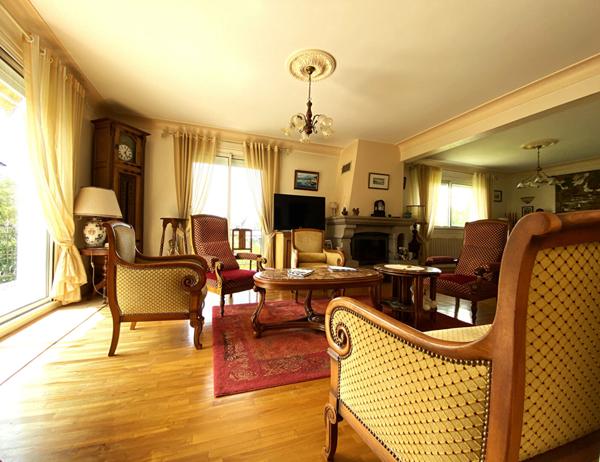 Maison à vendre à Vannes d'environ 126m² 5 chambres secteur Saint-Guen