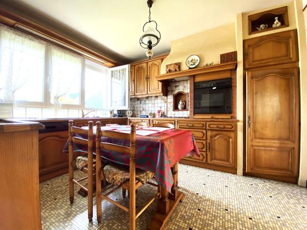 Maison à vendre à Vannes d'environ 126m² 5 chambres secteur Saint-Guen