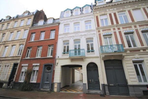 A LOUER : Parking à LILLE • Rue Jean Bart - PLACE PHILIPPE LEBON • 80 € CC • Réf. 00603-9