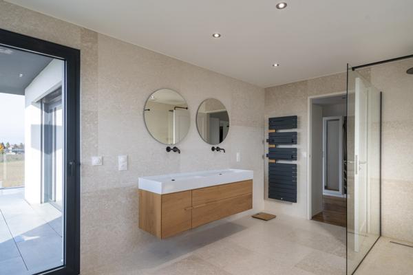 Loisin (74140) Villa contemporaine 2023 avec vue lac Léman, 207 m² habitables et terrasse panoramique