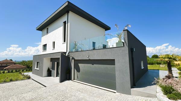 Loisin (74140) Villa contemporaine 2023 avec vue lac Léman, 207 m² habitables et terrasse panoramique
