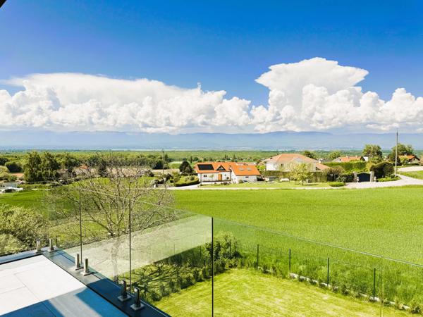 Loisin (74140) Villa contemporaine 2023 avec vue lac Léman, 207 m² habitables et terrasse panoramique