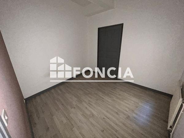 Location Appartement 2 pièces 57.2 m² - 20 GRANDE RUE Valence 26000