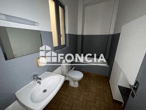 Location Appartement 2 pièces 57.2 m² - 20 GRANDE RUE Valence 26000