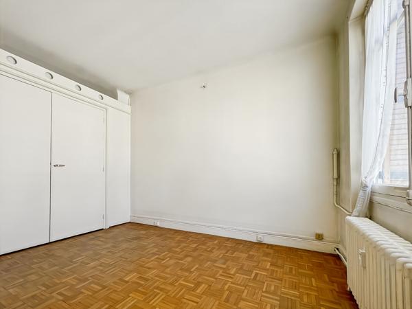 Exclusivité ERA SAINT AMBROISE ? Appartement 3 pièces à vendre à Melun Centre-Ville (77000) ? 64,98 m² ? Dernier étage ? Cave