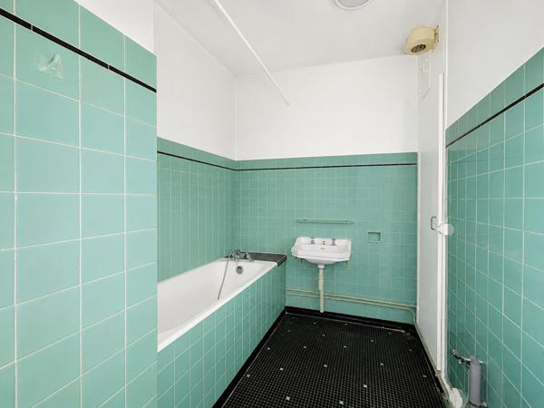 Exclusivité ERA SAINT AMBROISE ? Appartement 3 pièces à vendre à Melun Centre-Ville (77000) ? 64,98 m² ? Dernier étage ? Cave