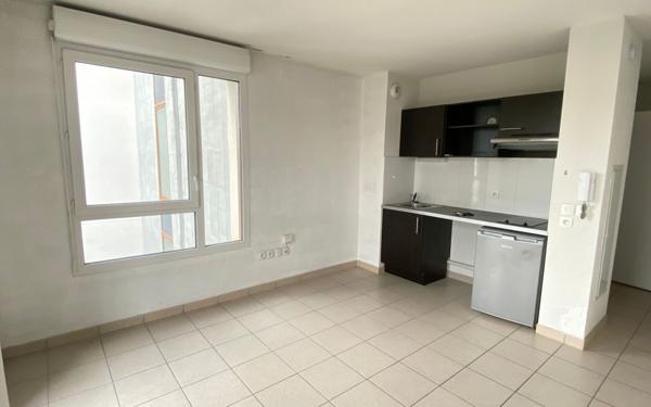 Appartement à vendre    1 pièce • 21,57 m2 Cenon