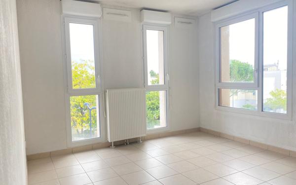 Appartement à vendre    1 pièce • 21,57 m2 Cenon