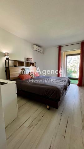Appartement à FREJUS, 83600 - 2 pièces 54m²