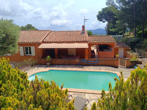 Saint-Cyr-sur-Mer (83270) VILLA DIVISEE EN 2 APPARTEMENTS- 148M2 - PISCINE - JARDIN