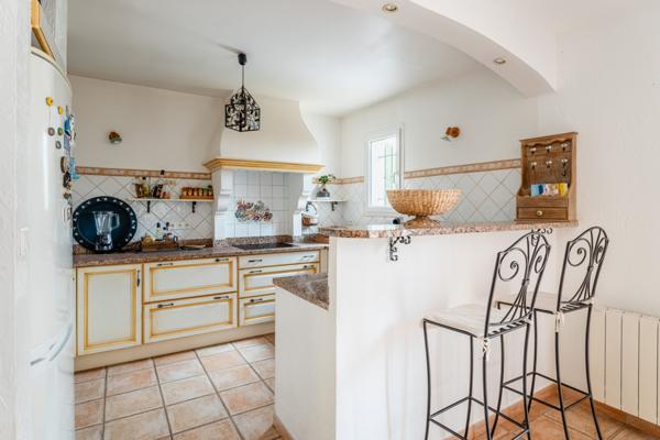 Saint-Cyr-sur-Mer (83270) VILLA DIVISEE EN 2 APPARTEMENTS- 148M2 - PISCINE - JARDIN