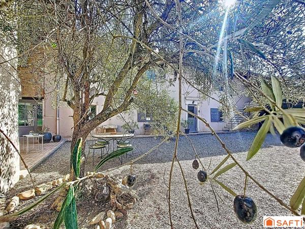 Propriété de charme avec parc, piscine & gîte indépendant