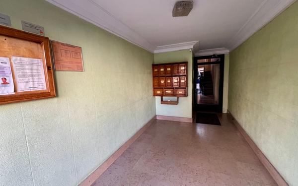 Appartement à vendre    1 pièce • 14,03 m2 Lyon 7