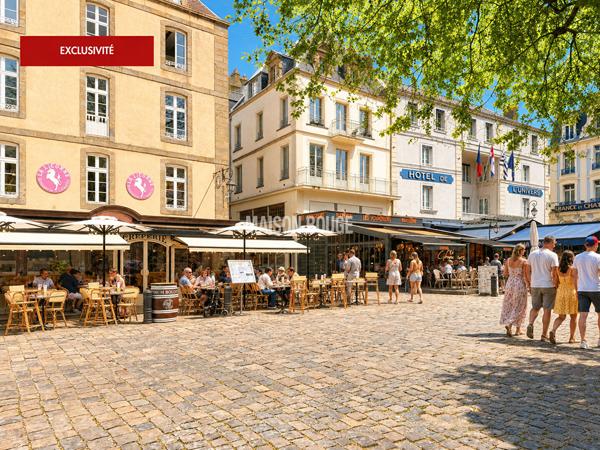 Appartement T3 à Saint-Malo Intra-Muros avec balcon, vue château et charme de l'ancien