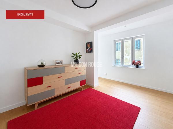 Appartement T3 à Saint-Malo Intra-Muros avec balcon, vue château et charme de l'ancien