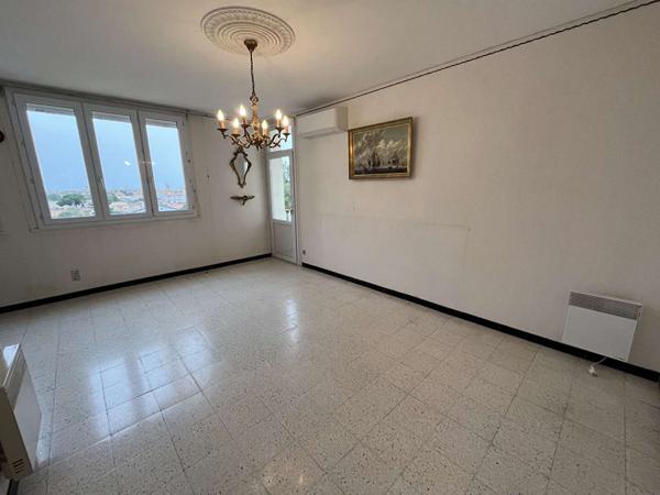 FRONTIGNAN Appartement T3 de 72m2 , cave, balcon, parking,