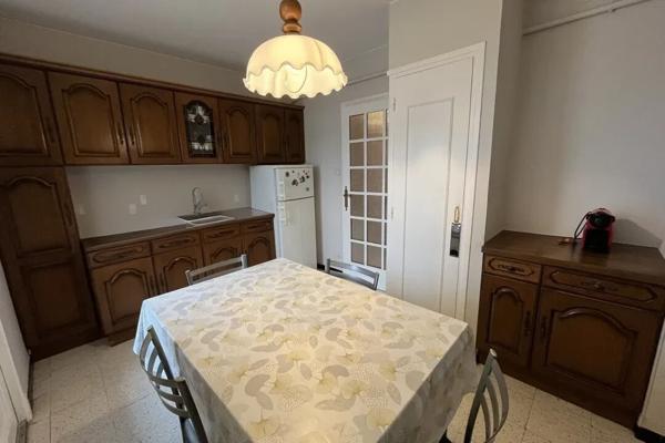 FRONTIGNAN Appartement T3 de 72m2 , cave, balcon, parking,