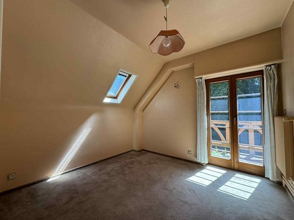 Maison - 7 pièces - 192 m²