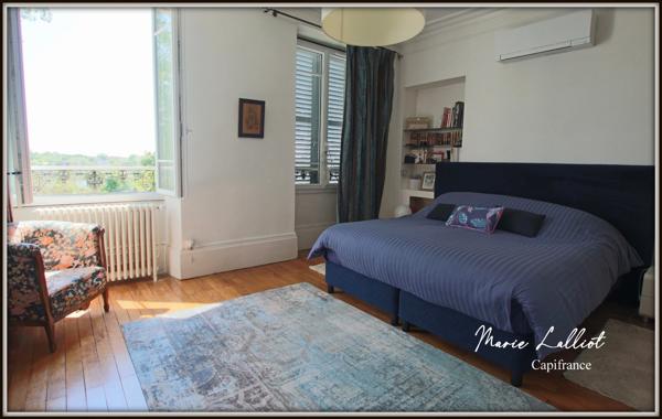 Maison à vendre 11 pièces PITHIVIERS (45), 370m², 5 chambres, séjour 45m², piscine, garage, parc arboré de 2500m², sous-sol