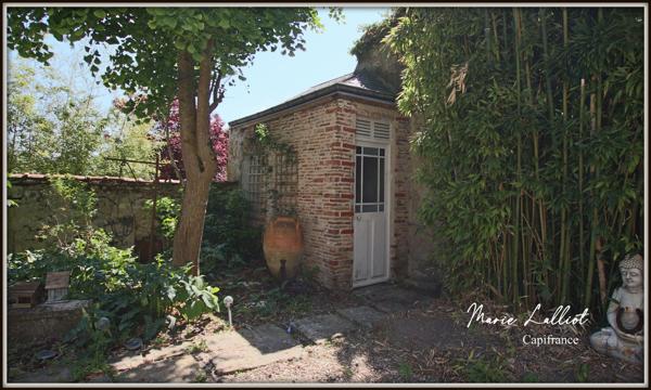 Maison à vendre 11 pièces PITHIVIERS (45), 370m², 5 chambres, séjour 45m², piscine, garage, parc arboré de 2500m², sous-sol