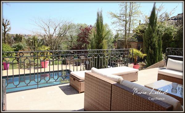 Maison à vendre 11 pièces PITHIVIERS (45), 370m², 5 chambres, séjour 45m², piscine, garage, parc arboré de 2500m², sous-sol