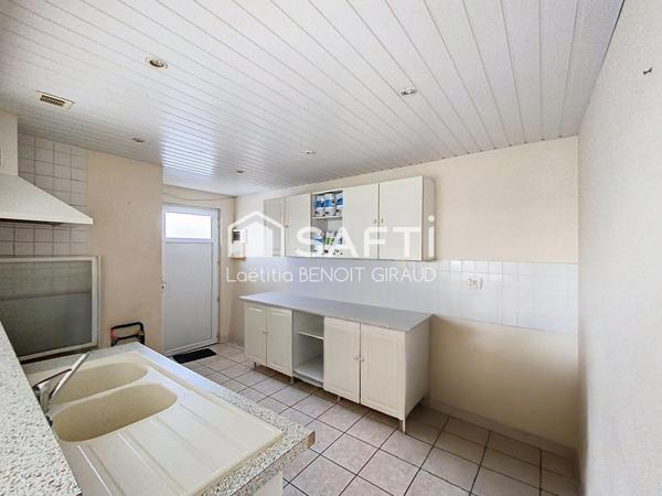 Maison avec appartement indépendant à Saintes