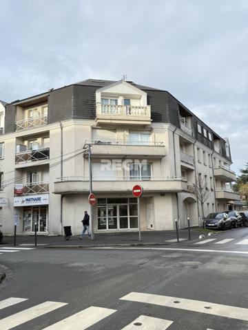 Pontault-Combault (77340) Superbe F2 idéalement situé avec balcon et box double !